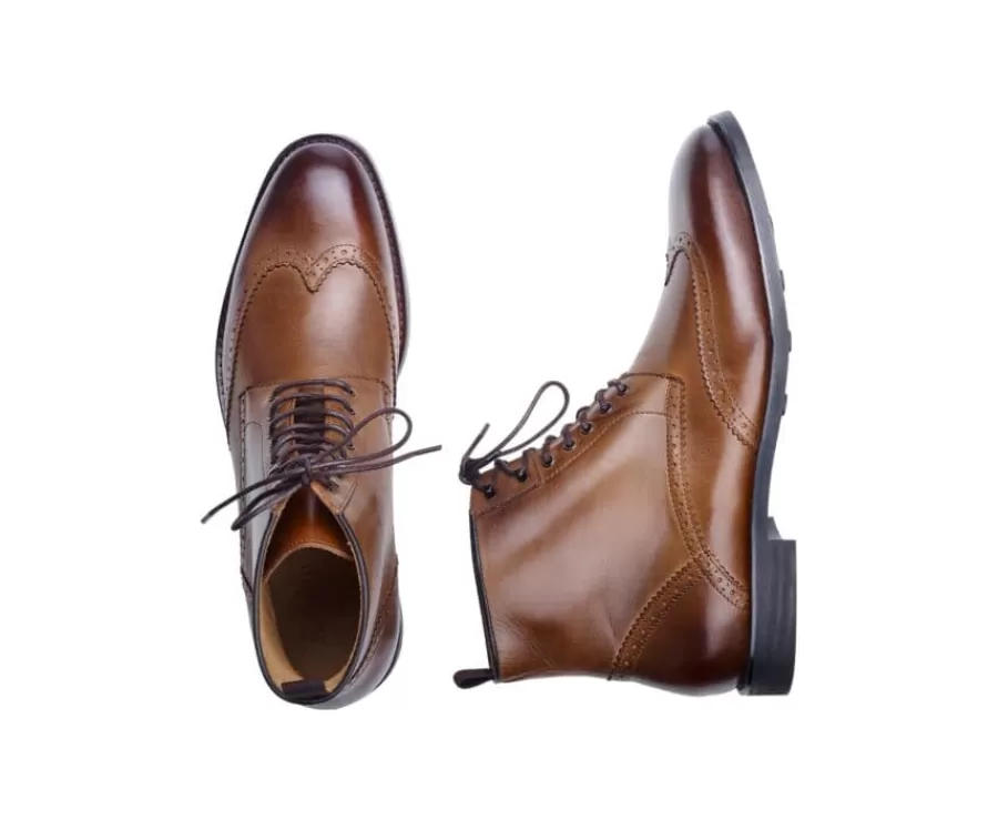 Shop Botines derby con cordones para hombre Chocolate patinado Charing Gomme City Botas Y Botines