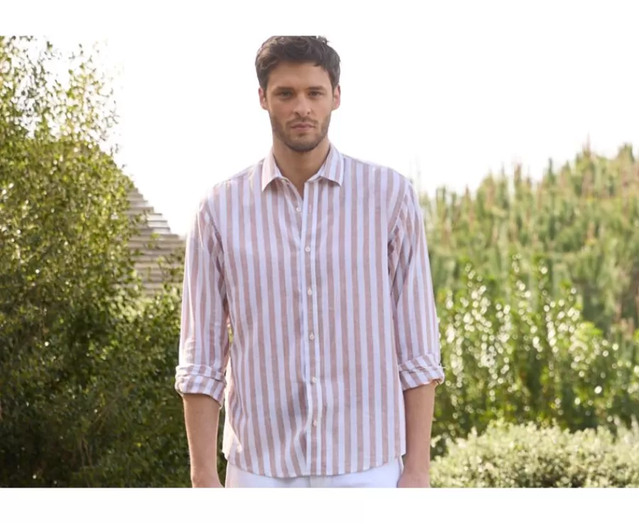 Outlet Camisa de algodón y lino a rayas Camel y Blanco Brunien Camisas De Rayas | Corte Ajustado Recortado