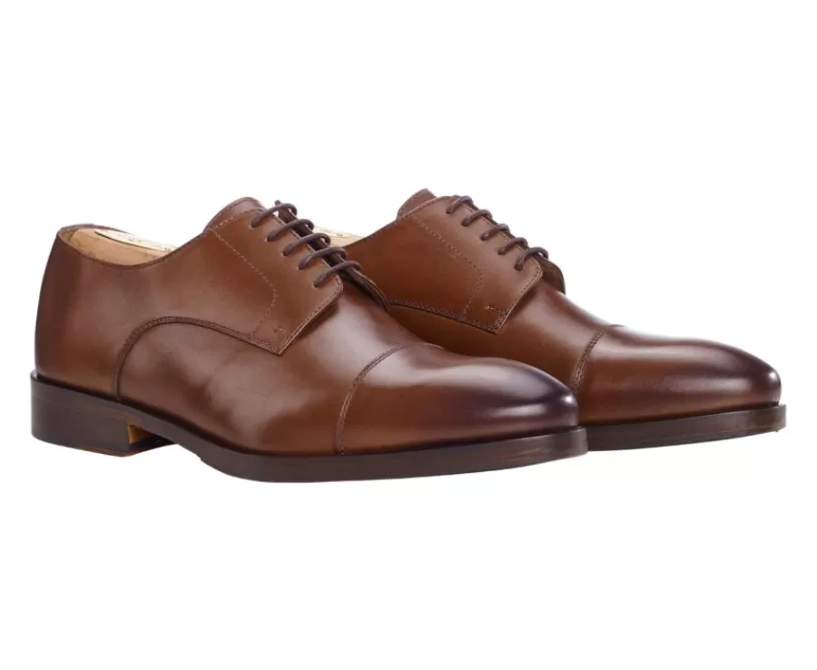 Cheap Derbies Castaño patinado de hombre con suela de cuero y goma de caucho Maywell Patin Zapatos Derby Y Bluchers