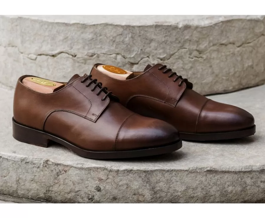 Cheap Derbies Castaño patinado de hombre con suela de cuero y goma de caucho Maywell Patin Zapatos Derby Y Bluchers
