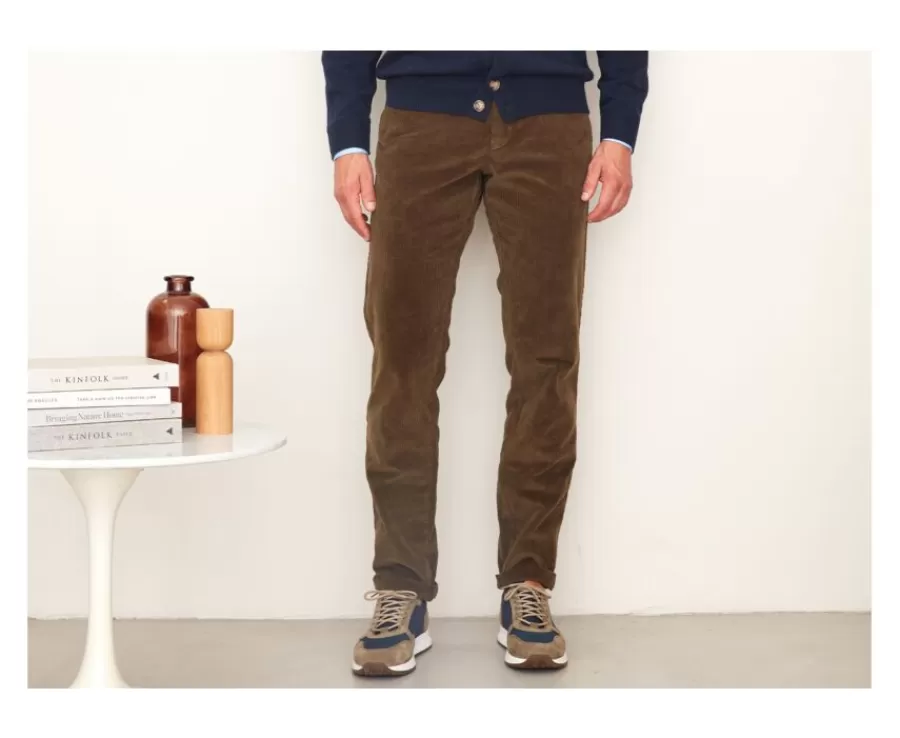 Hot Pantalón chino de pana Aceituna para hombre Norman Pantalones Ajustados