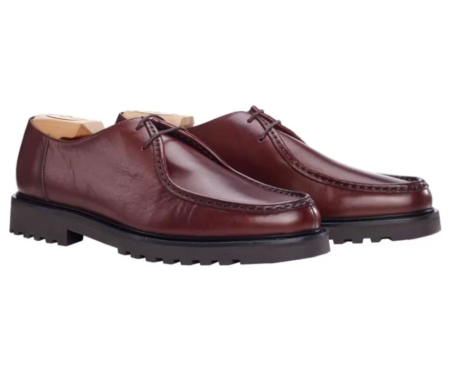 Shop Zapatos derby Chocolate Patinado para hombre con suela de goma Colney Ii Gomme Zapatos Derby Y Bluchers