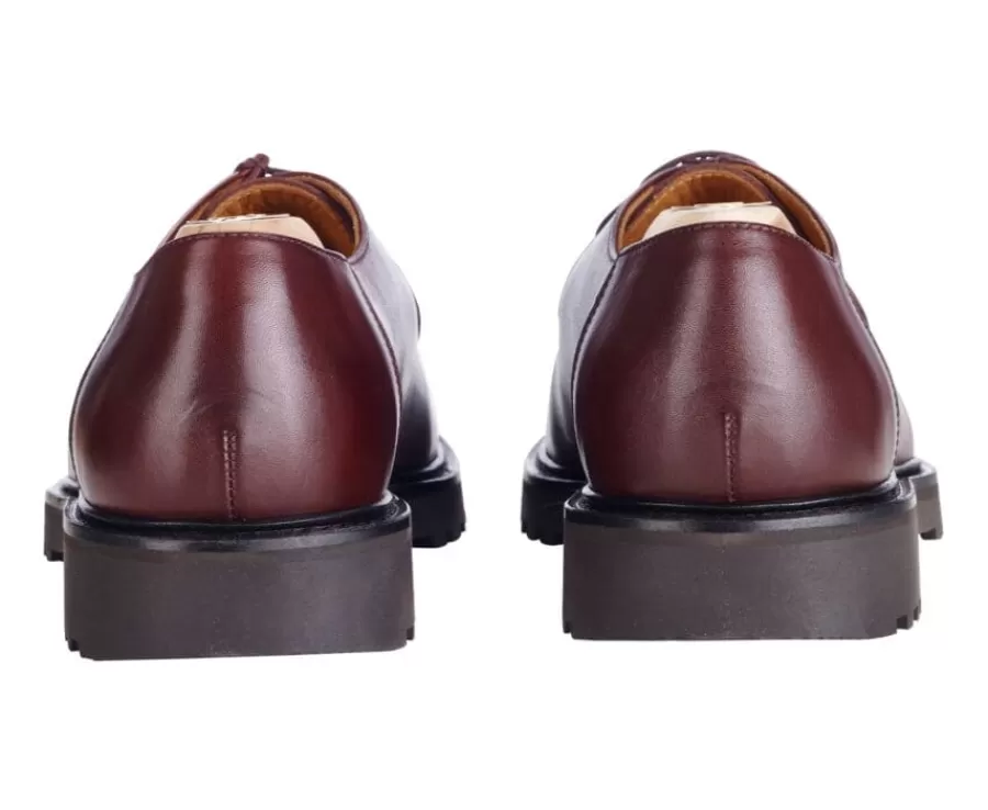 Shop Zapatos derby Chocolate Patinado para hombre con suela de goma Colney Ii Gomme Zapatos Derby Y Bluchers